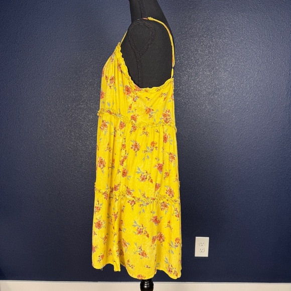 BChic Yellow Spaghetti Strap Floral Sundress, Size Large - Picture 4 of 10